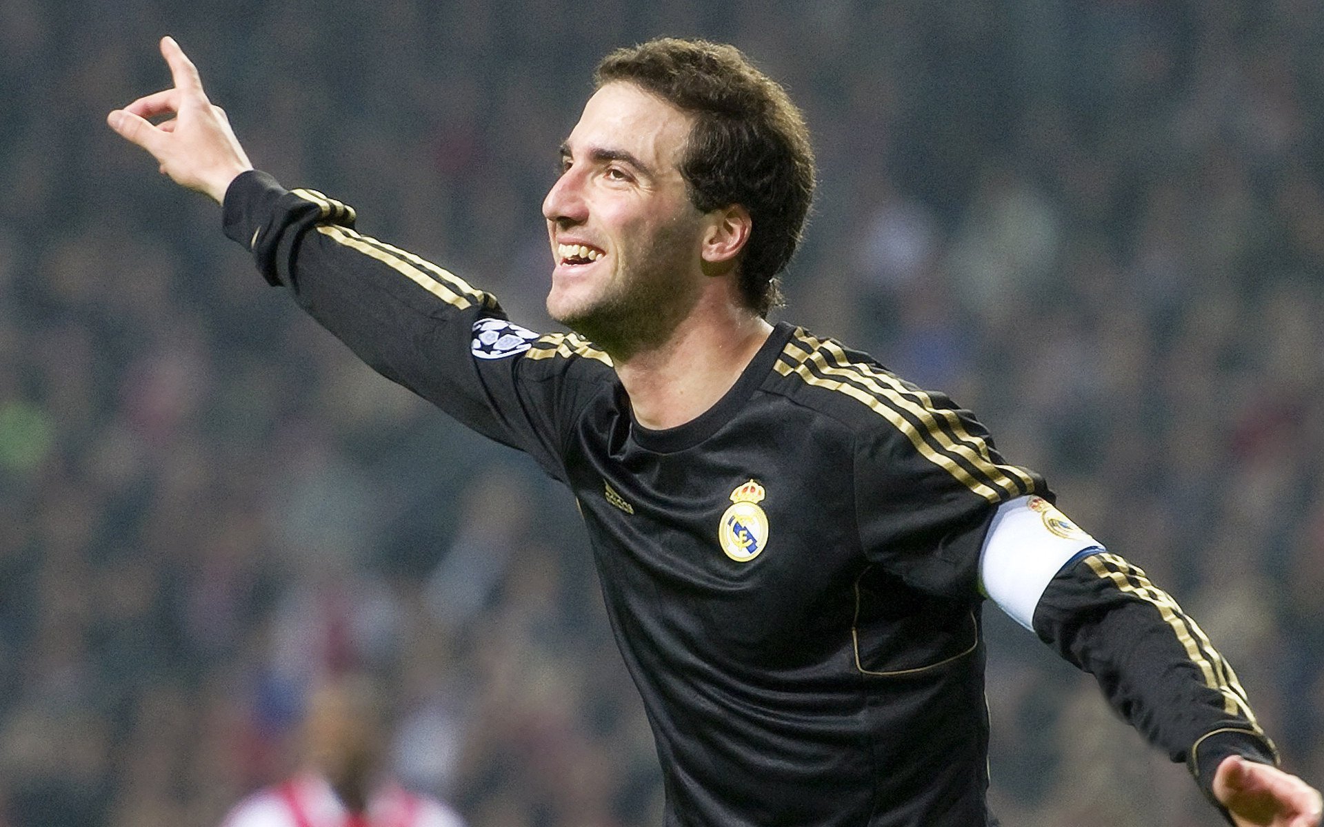 基米希爆发引领战术革命，曼联末节风暴带走摩洛哥背后的足球哲学